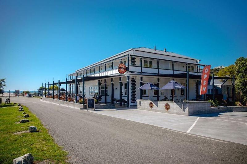 The Pier Hotel Kaikoura Luaran gambar